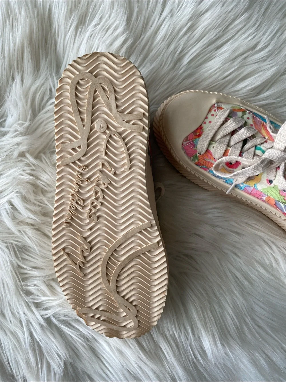 Circus by Sam Edelman bold floral